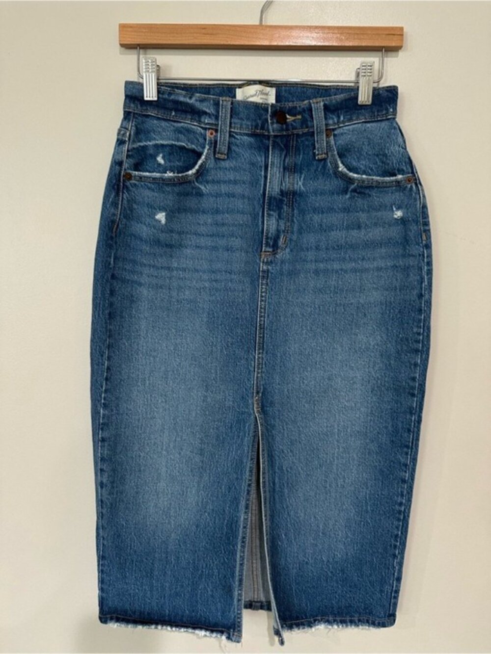 Universal Thread Denim Midi Skirt Size 2 High Rise Front Slit Raw Hem Distressed - Picture 3 of 12
